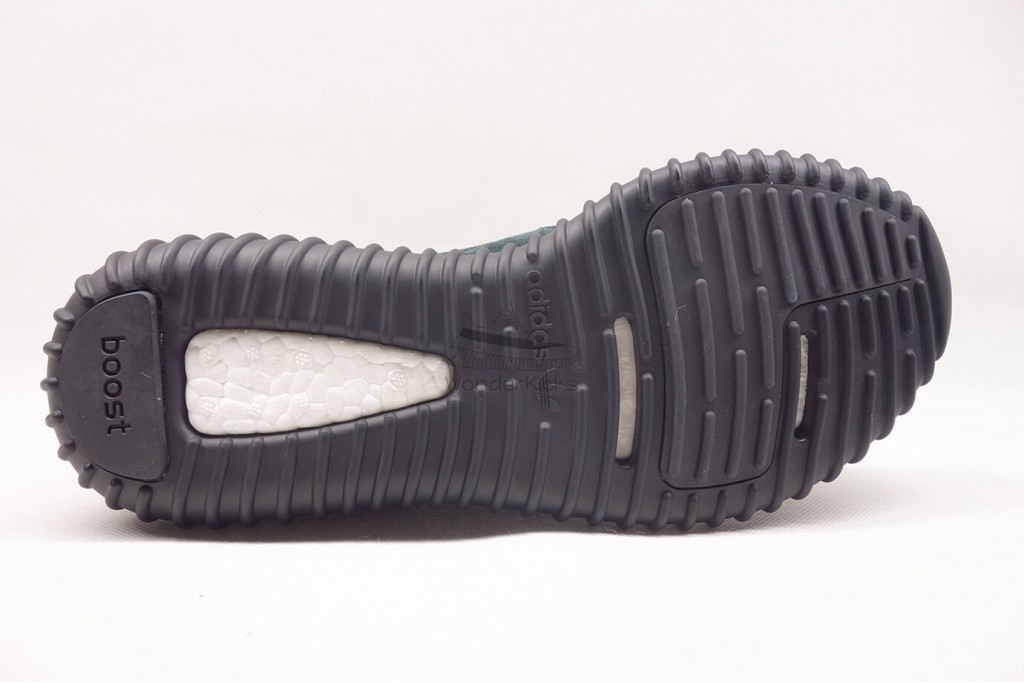 yeezy boost 350 pirate black