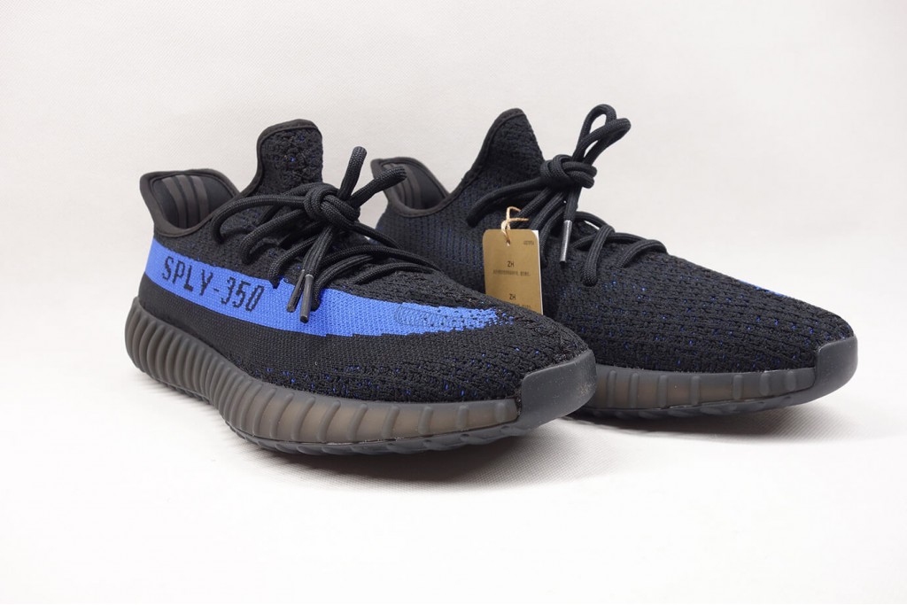 yeezy boost 350 v2 dazzling blue