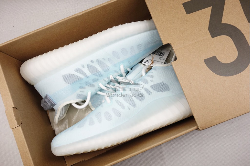 yeezy boost 350 v2 mono ice