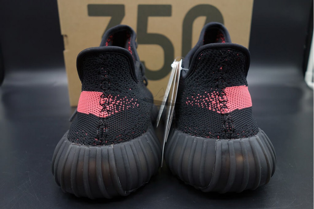 yeezy boost 350 v2 core black red