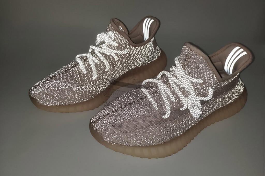 yeezy boost 350 v2 synth reflective