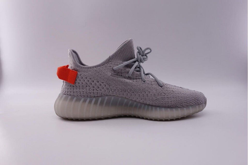 yeezy boost 350 v2 tail light