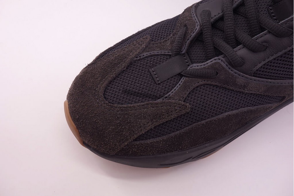 yeezy boost 700 utility black