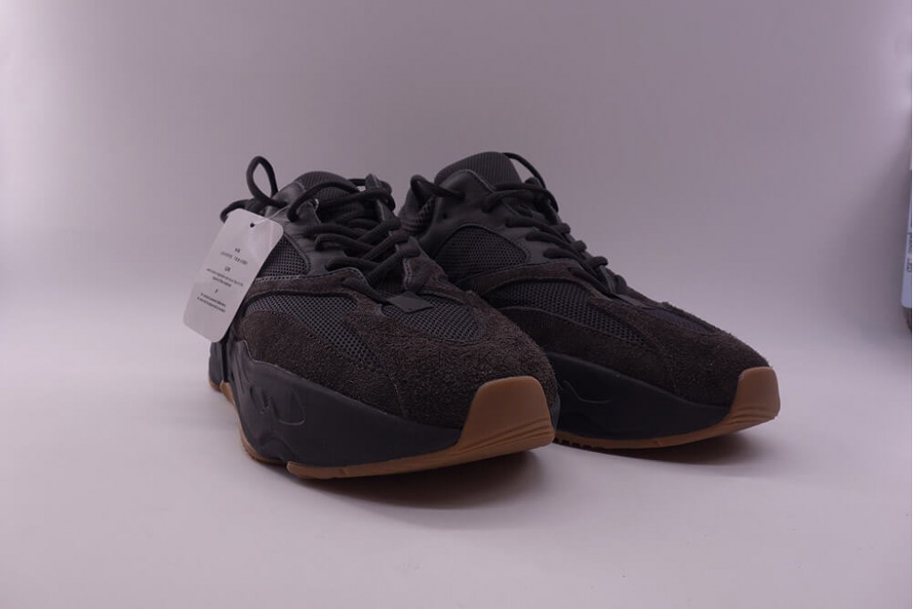 yeezy boost 700 utility black