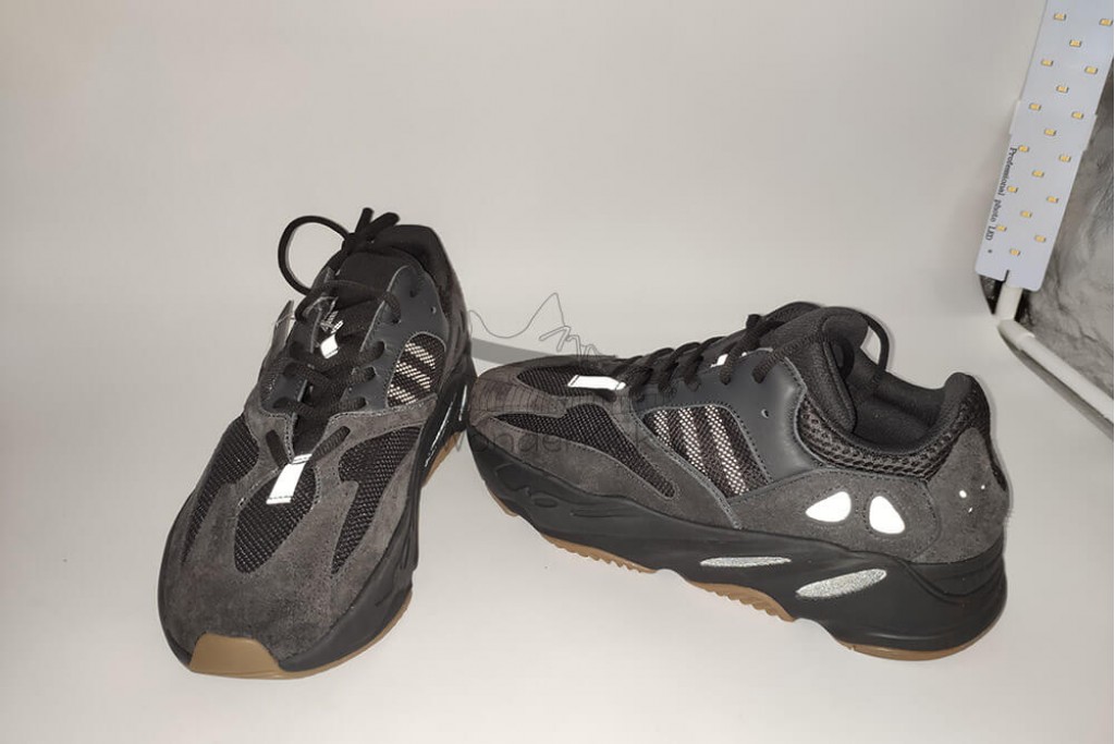 yeezy boost 700 utility black