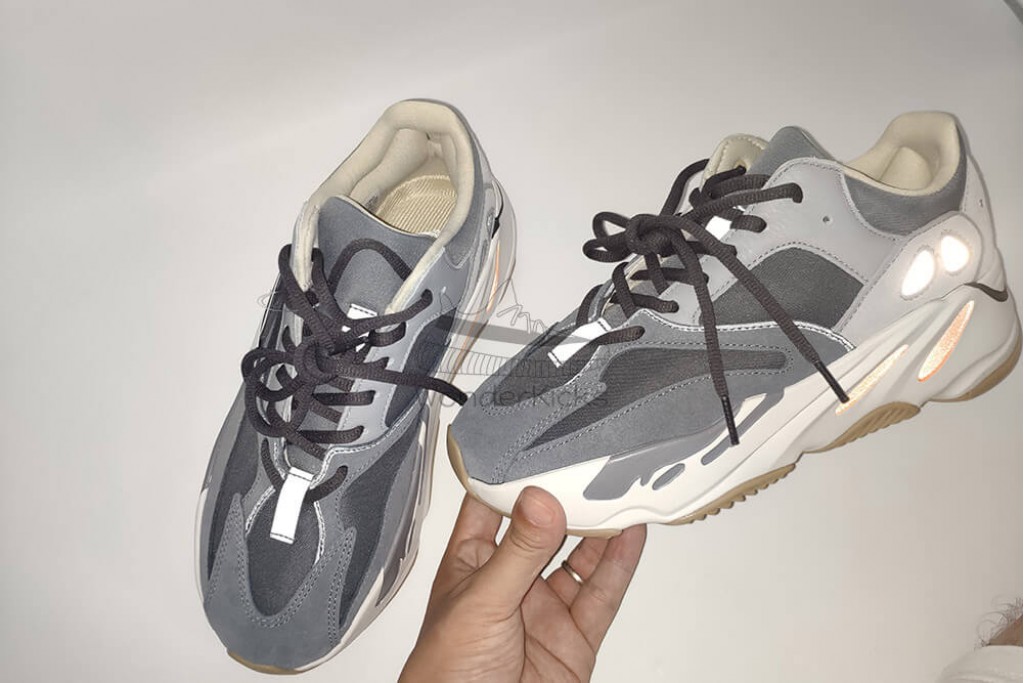 yeezy boost 700 magnet