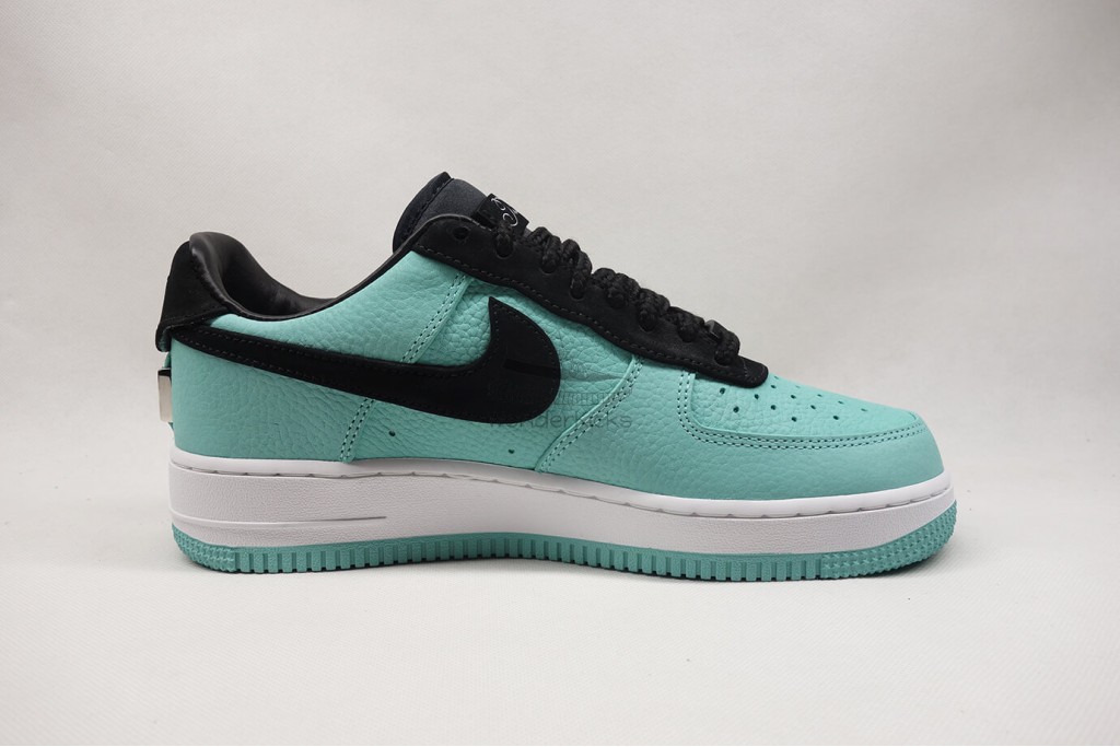 air force 1 low T*f*ny & co. 1837 friends and family