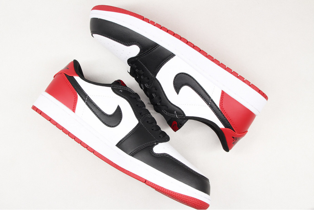 air jordan 1 retro low og black toe (2023)