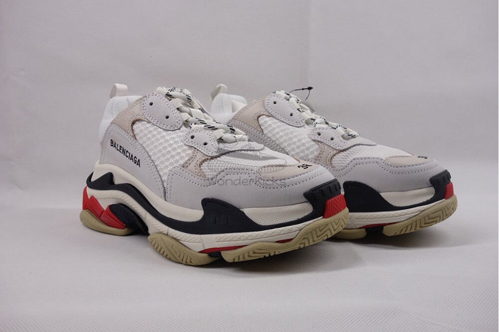 bc triple s trainer white black red