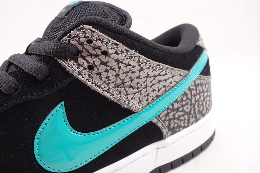 sb dunk low atmos elephant