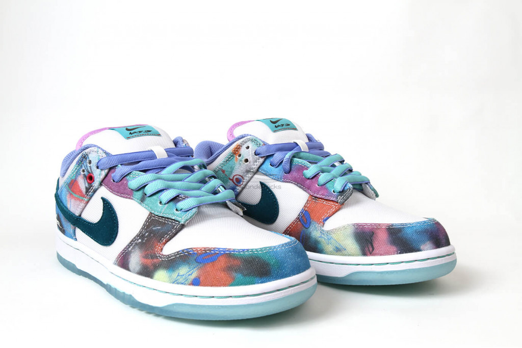 sb dunk low futura laboratories bleached aqua