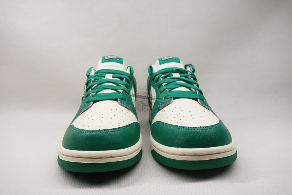 dunk low se lottery pack malachite green