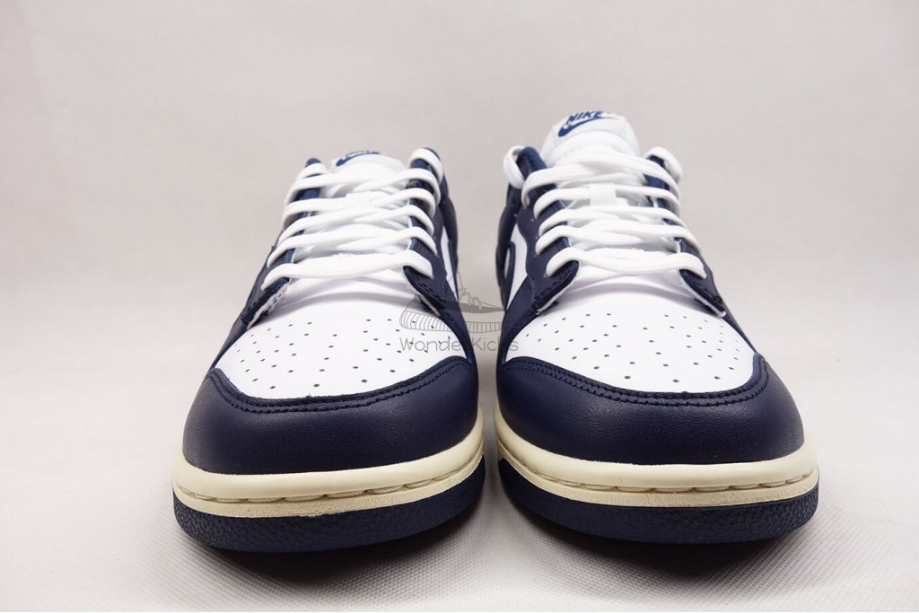 dunk low vintage navy