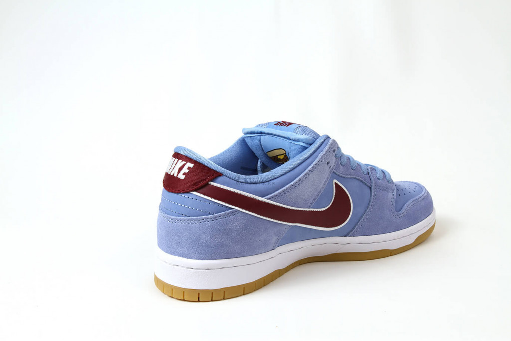 sb dunk low philadelphia phillies