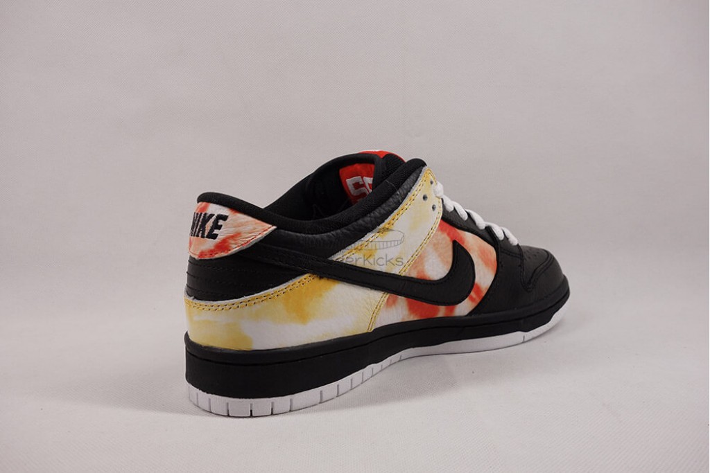 sb dunk low raygun tie-dye black