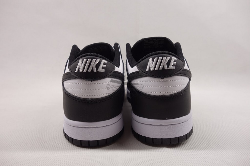 dunk low retro white black panda